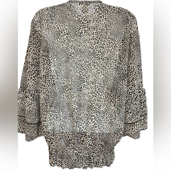 🔥🖤Cache black/white/gray leopard print top size M with chain detail at neck - Picture 4 of 6